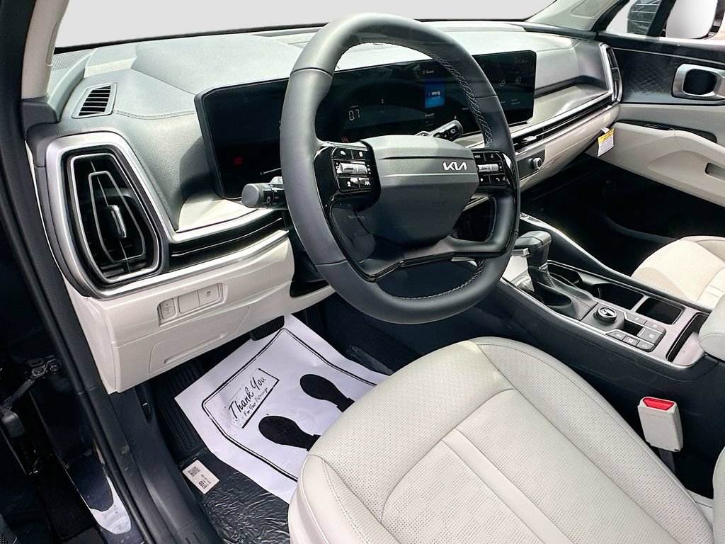 New 2026 Kia Sorento S w/ S Panoramic Sunroof Package FWD image 9