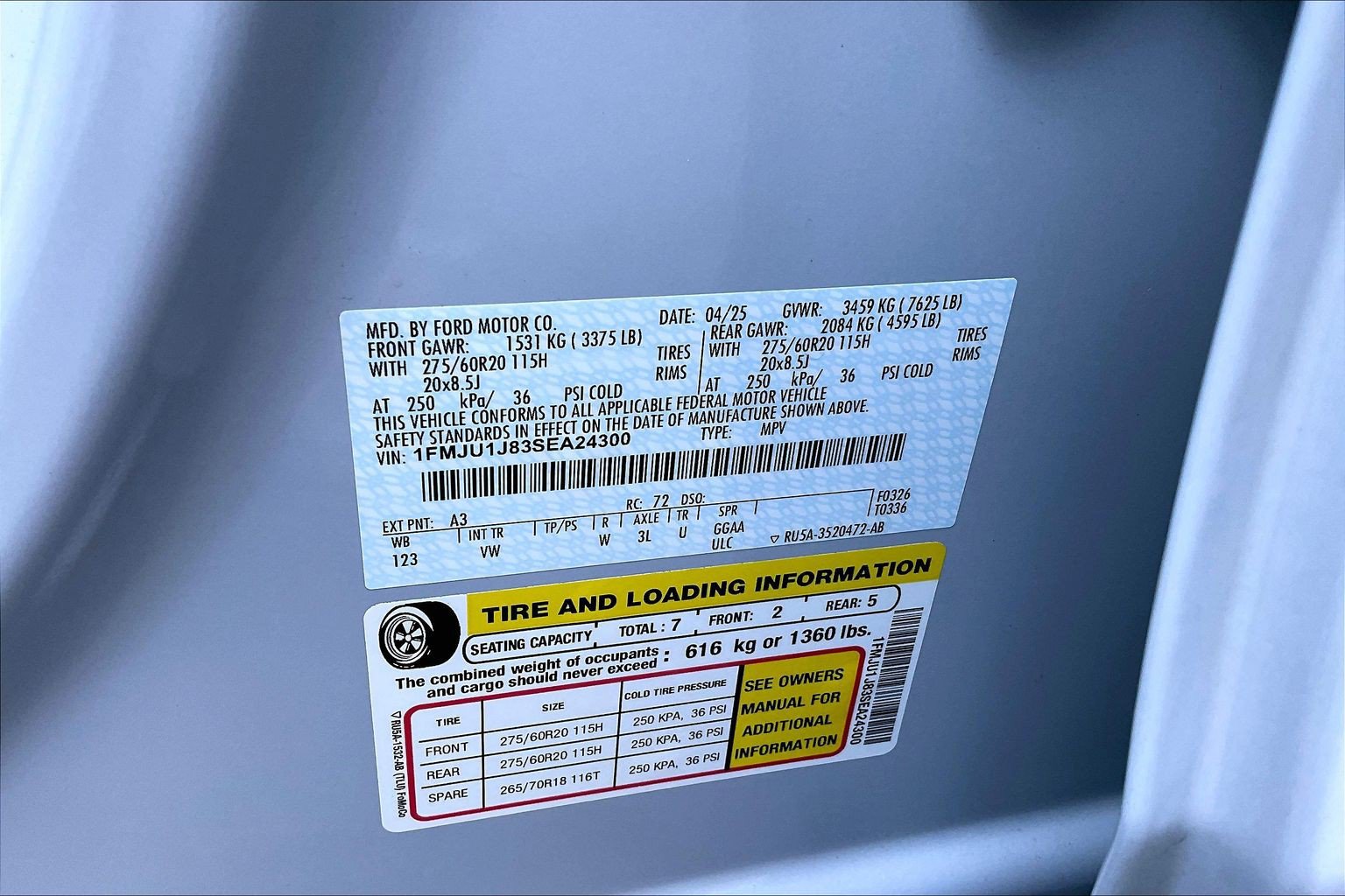 Used 2025 Ford Expedition Active AWD/4WD image 34