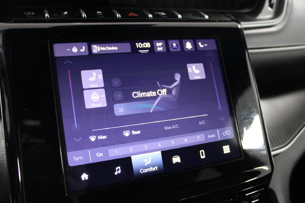 Used 2025 Jeep Grand Cherokee Altitude AWD/4WD image 52