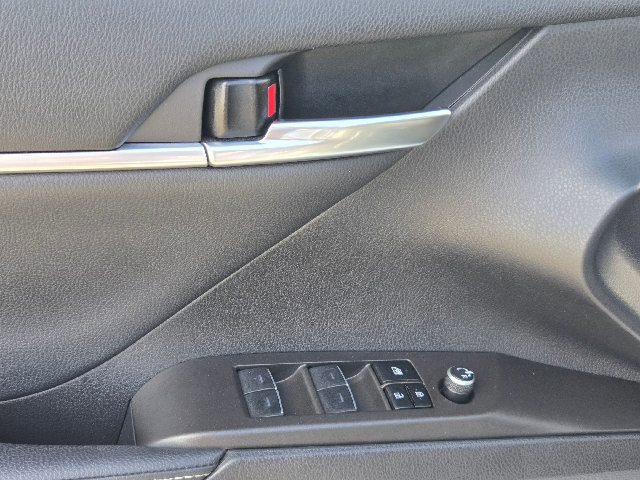 Used 2023 Toyota Camry XSE image 21