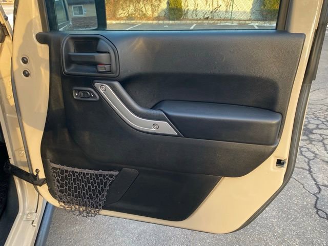 Used 2016 Jeep Wrangler Unlimited Rubicon w/ Dual Top Group image 20