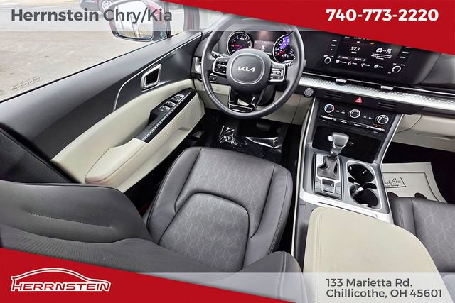 Used 2024 Kia Carnival LX FWD image 10