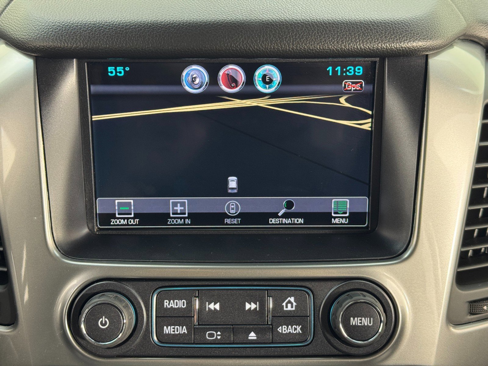 Used 2015 Chevrolet Suburban LTZ RWD image 27