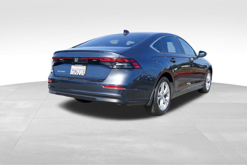 Used 2023 Honda Accord LX image 3