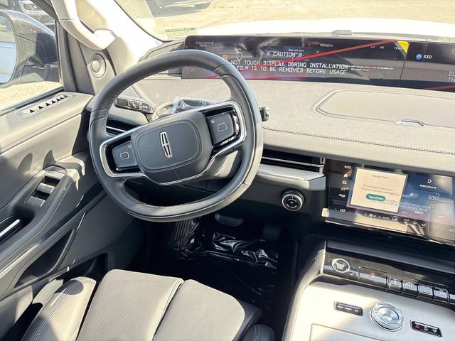 New 2026 Lincoln Navigator Premiere AWD/4WD image 13