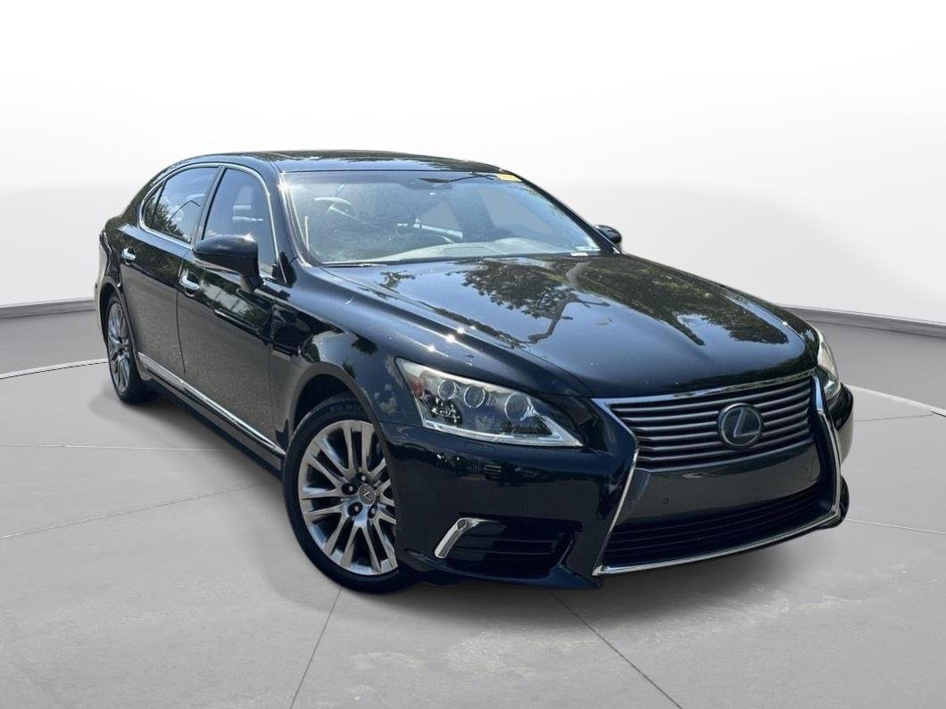 Used 2017 Lexus LS 460 L RWD image 4