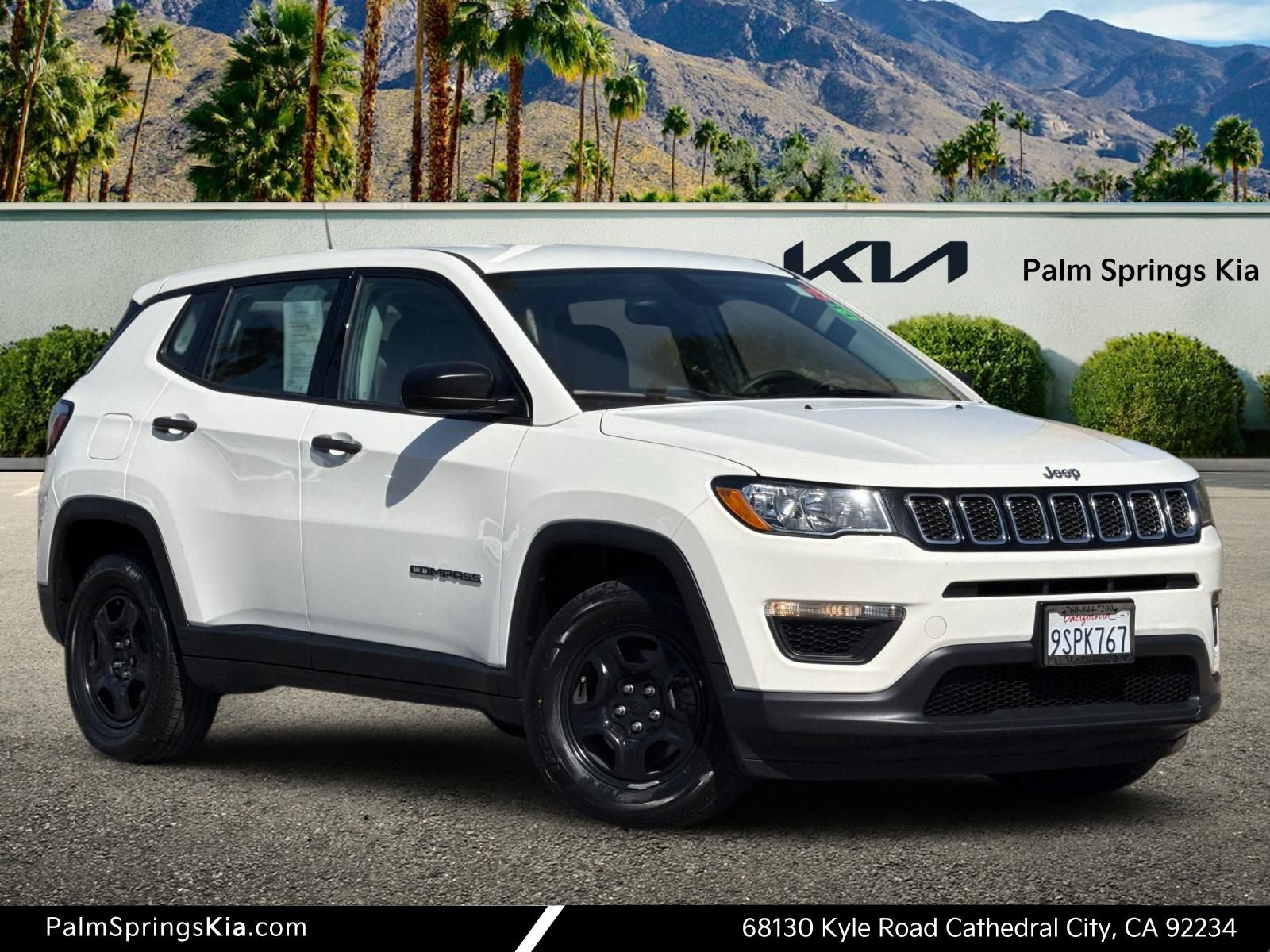 Used 2018 Jeep Compass Sport image 1