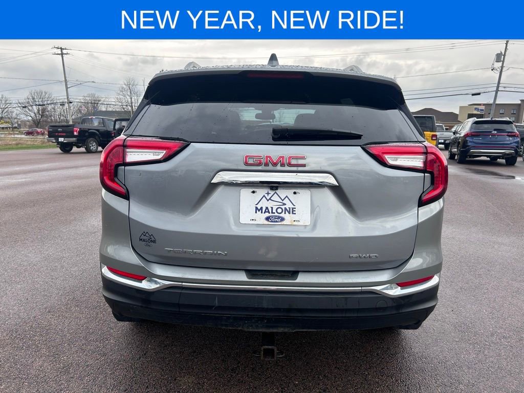 Used 2024 GMC Terrain SLT image 5