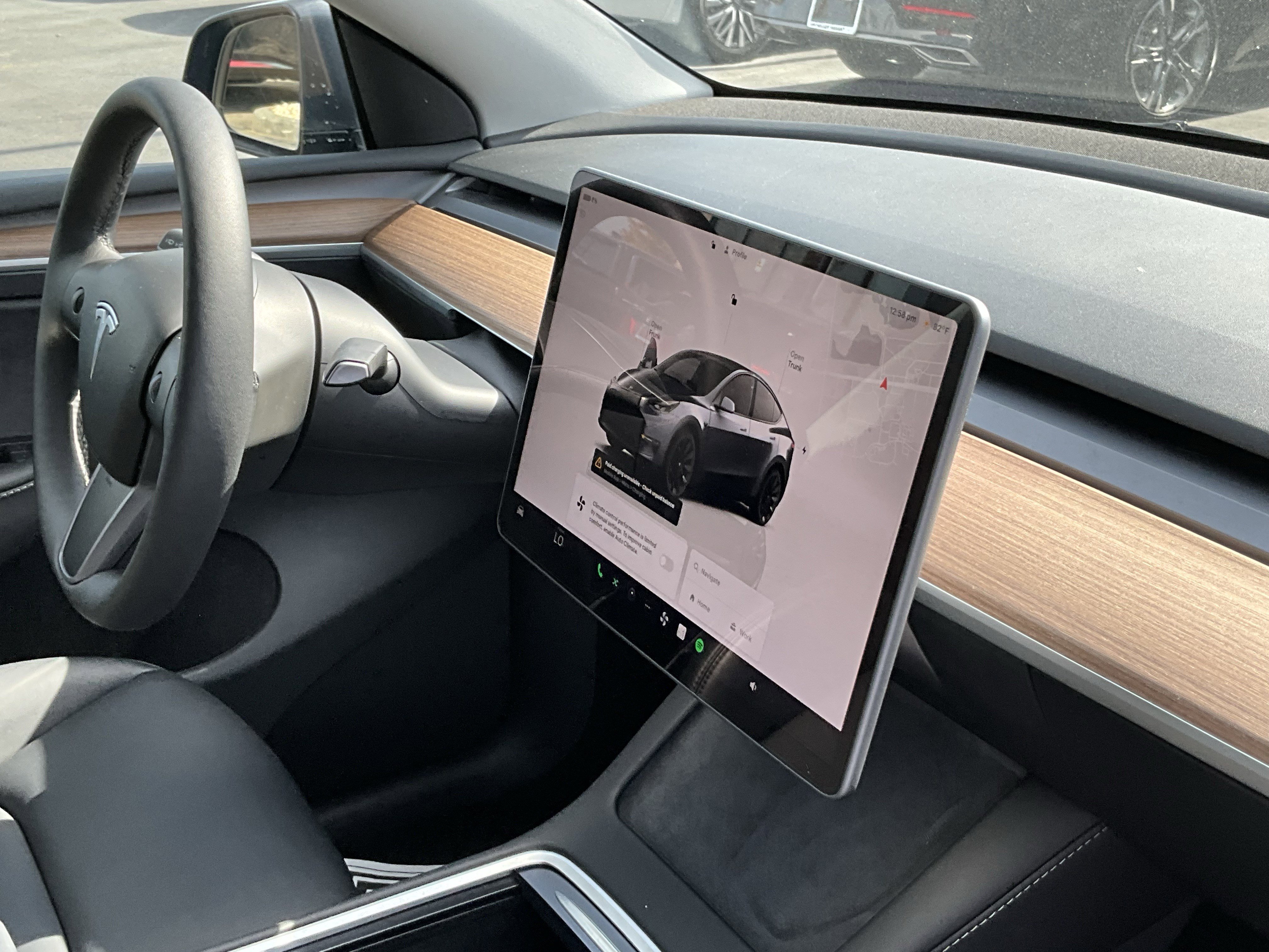 Used 2023 Tesla Model Y Long Range image 11