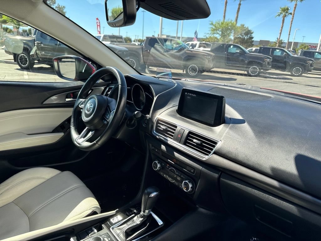 Used 2018 MAZDA MAZDA3 Grand Touring w/ Premium Equipment Package FWD image 23