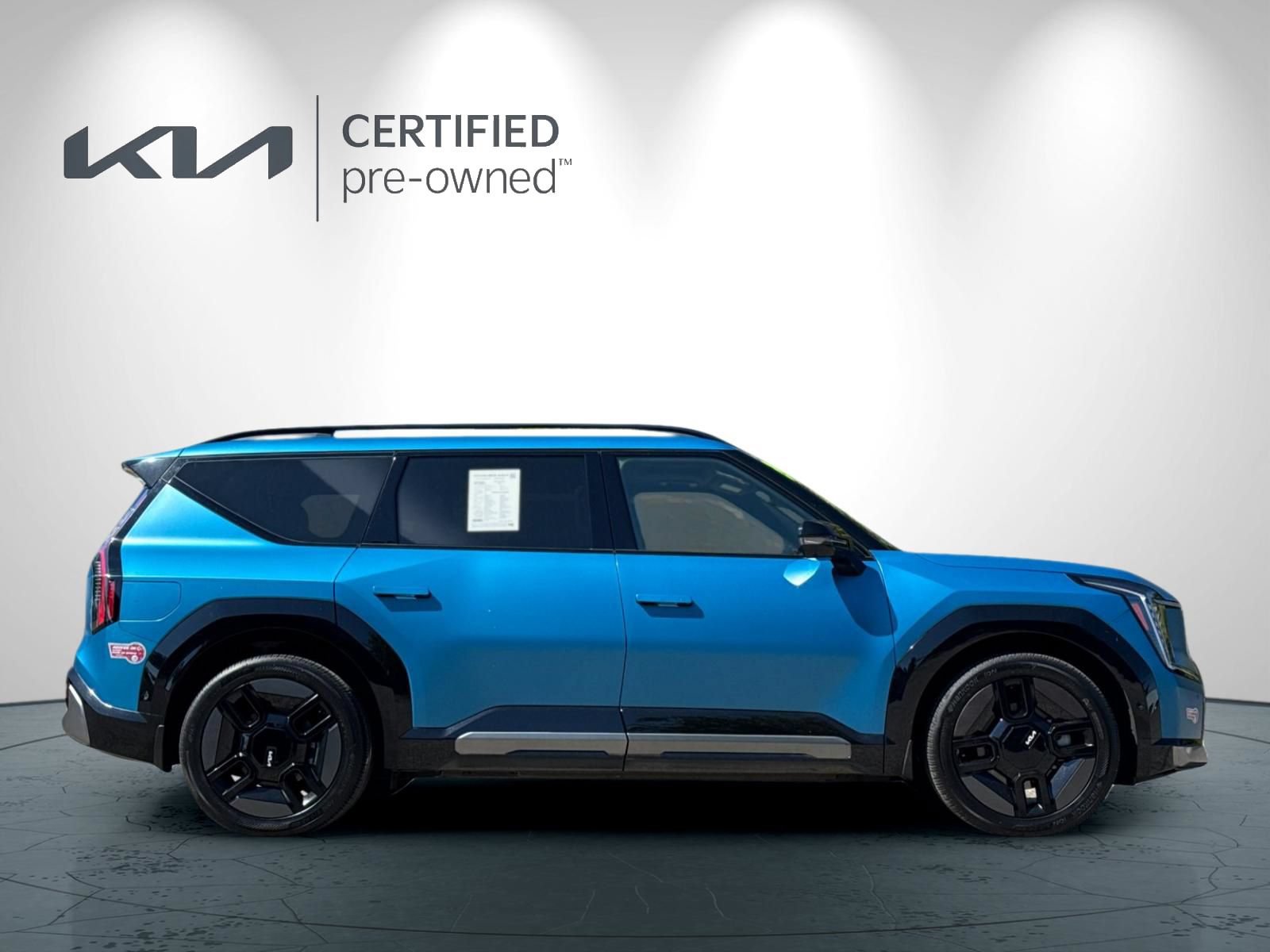 Certified 2024 Kia EV9 GT-Line AWD/4WD image 3