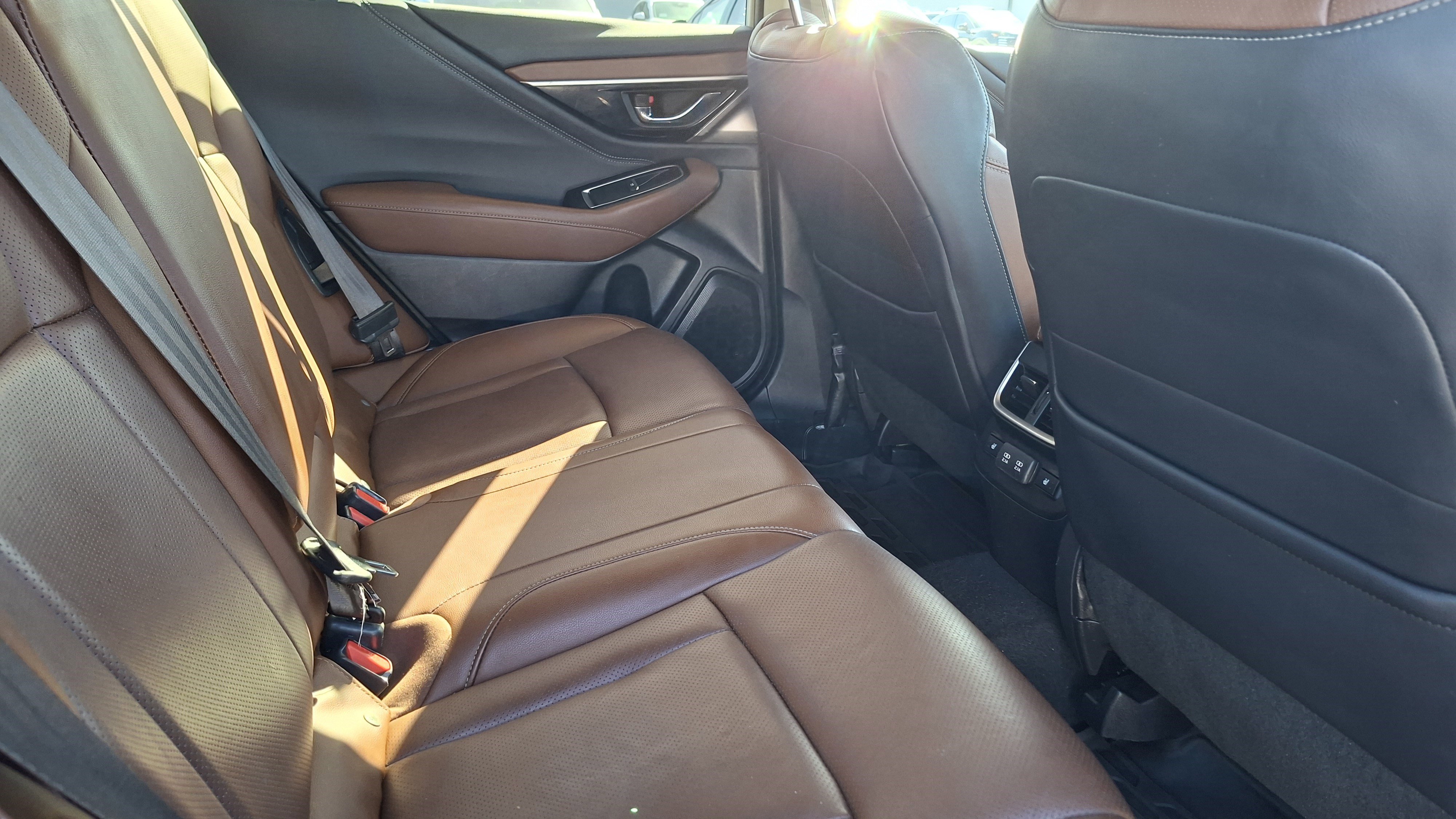 Used 2022 Subaru Outback Touring image 22