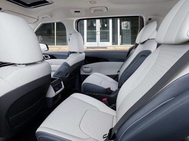 New 2026 Kia Carnival SX Prestige image 18