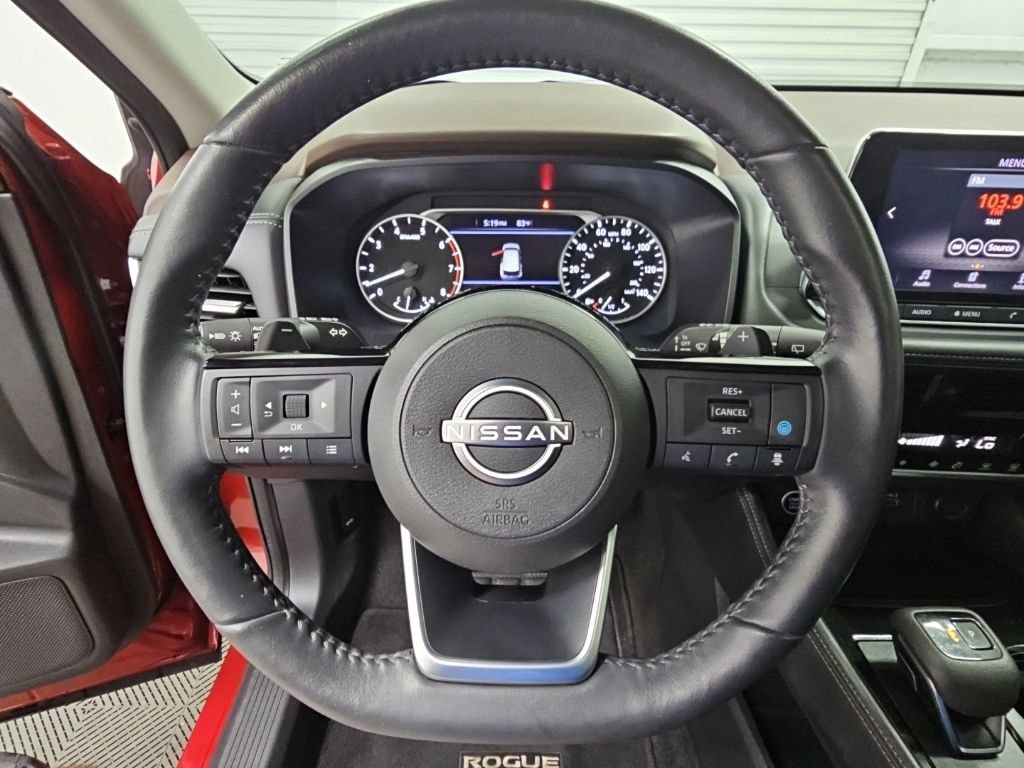 Used 2023 Nissan Rogue SL AWD/4WD image 22