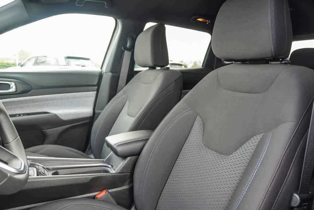 New 2025 Jeep Compass Sport AWD/4WD image 42