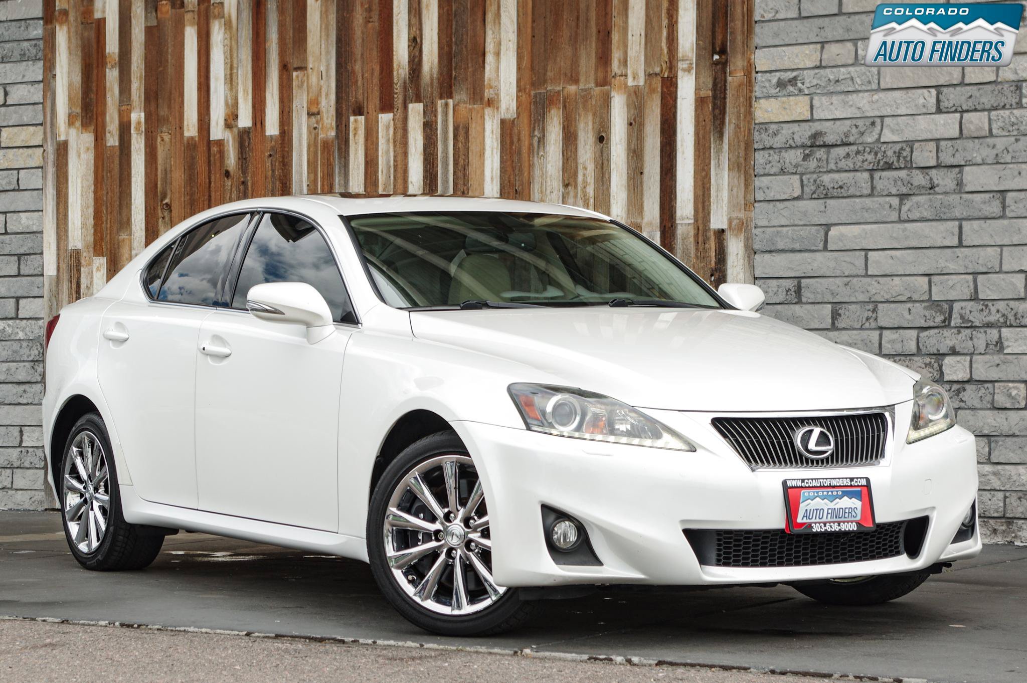 Used 2011 Lexus IS 350 AWD w/ Preferred Accessory Package image 9