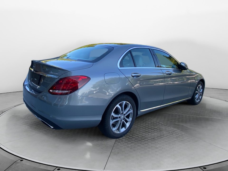 Used 2015 Mercedes-Benz C 300 4MATIC Sedan image 7