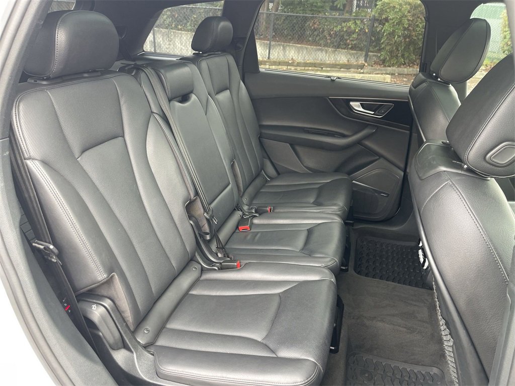 Used 2019 Audi Q7 3.0T Prestige w/ Prestige Package image 28