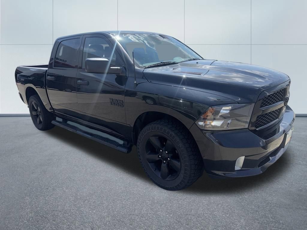 Used 2018 RAM 1500 Express w/ Black Ram 1500 Express Group AWD/4WD video 2