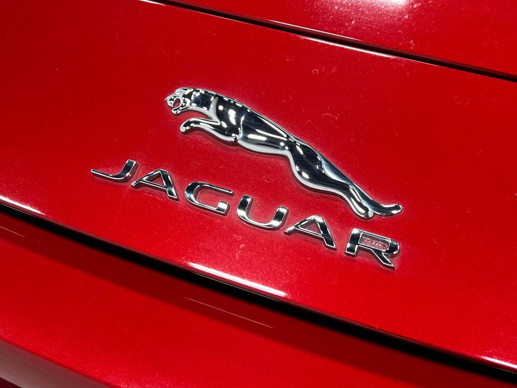Used 2016 Jaguar F-TYPE Convertible RWD image 35