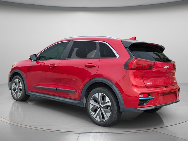 Used 2022 Kia Niro EX Premium w/ Cold Weather Package FWD image 4