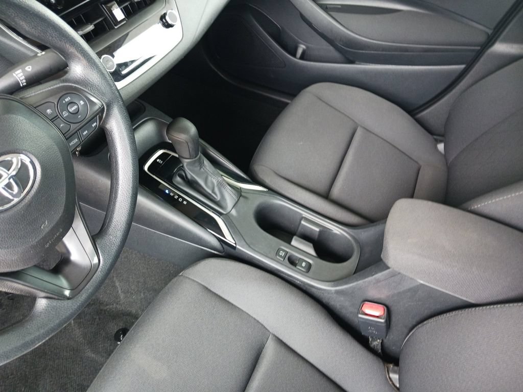 Used 2024 Toyota Corolla LE FWD image 11