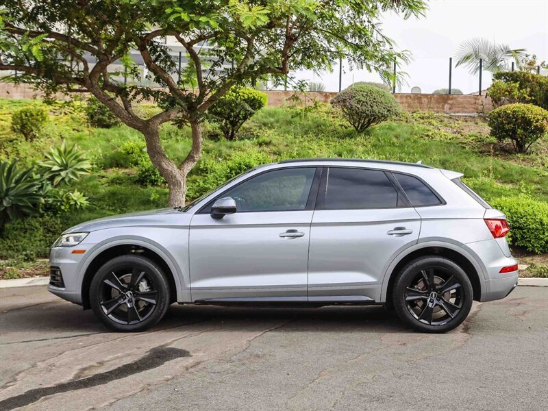 Used 2019 Audi Q5 2.0T Premium Plus w/ Premium Plus Package AWD/4WD image 2