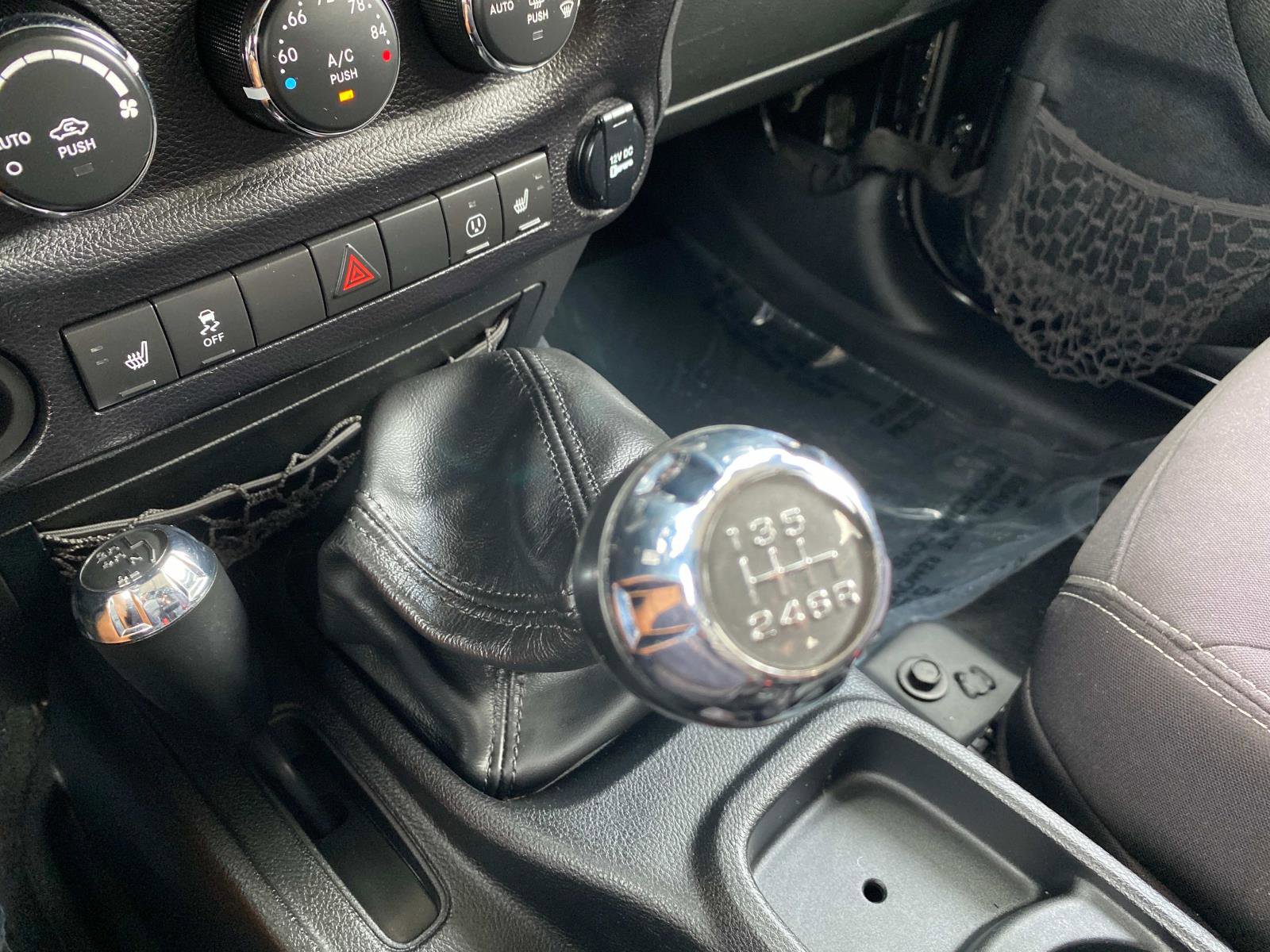 Used 2014 Jeep Wrangler Unlimited Sahara w/ Connectivity Group image 19