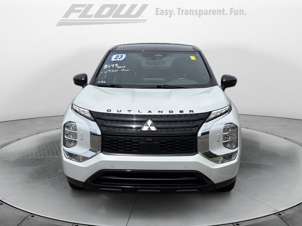 Used 2023 Mitsubishi Outlander SEL AWD/4WD image 3