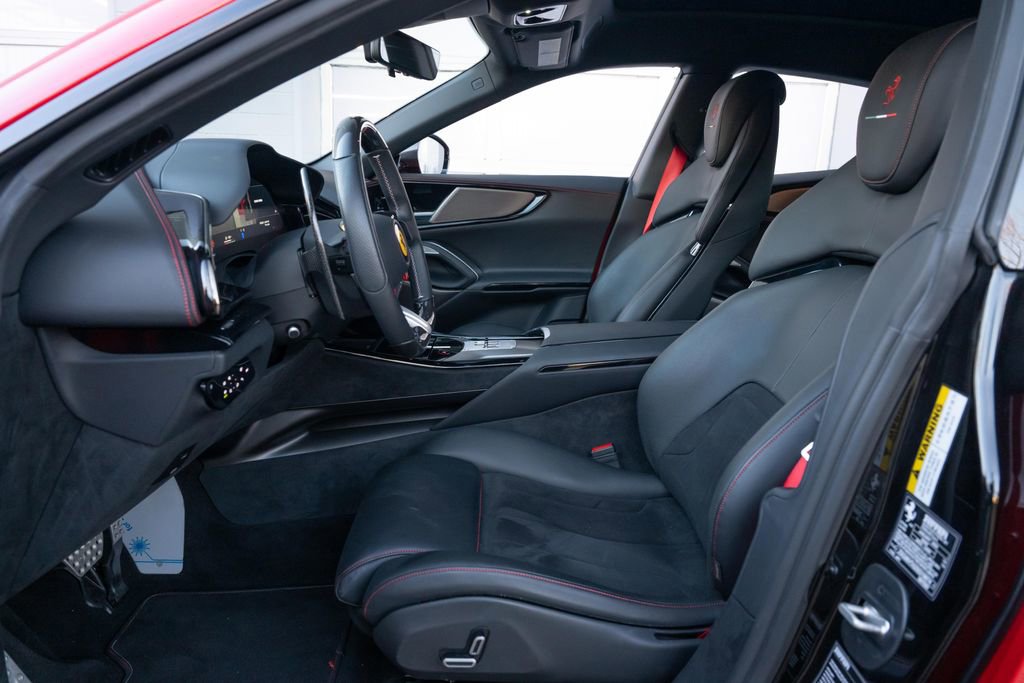 Certified 2025 Ferrari Purosangue image 30