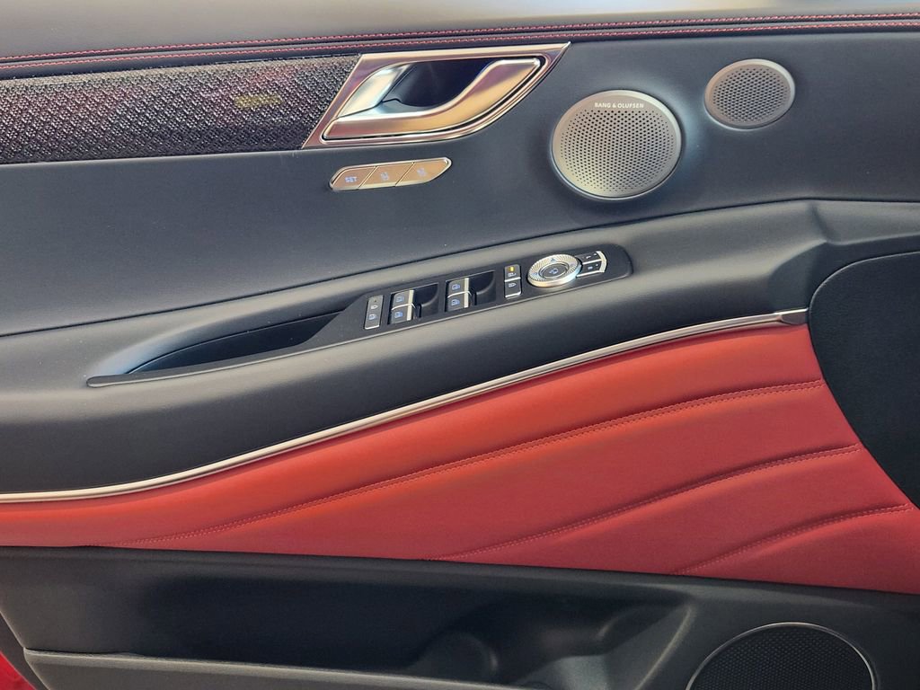 New 2026 Genesis GV80 3.5T e-SC AWD/4WD image 16