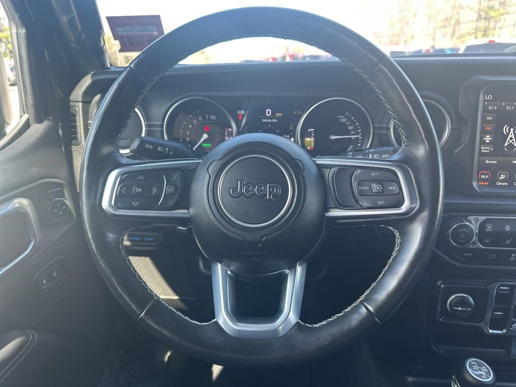 Used 2022 Jeep Wrangler Unlimited Sahara w/ Cold Weather Group AWD/4WD image 19