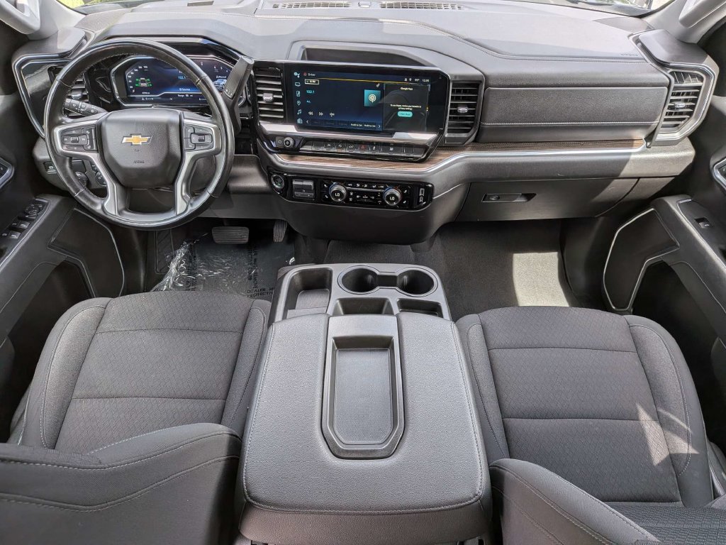 Used 2025 Chevrolet Silverado 1500 LT RWD image 14