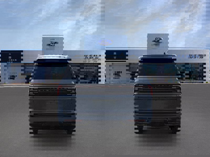 New 2025 Lincoln Navigator L Reserve w/ Jet Appearance Package image 5