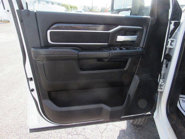 Used 2024 RAM 4500 SLT w/ Quick Order Package 2YG SLT AWD/4WD image 34