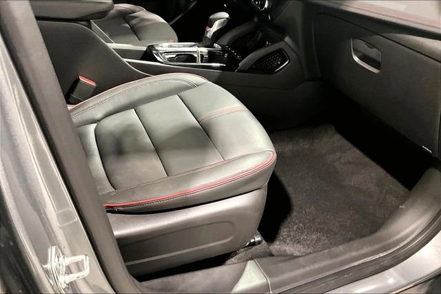 Used 2025 Chevrolet TrailBlazer RS w/ Convenience Package image 42