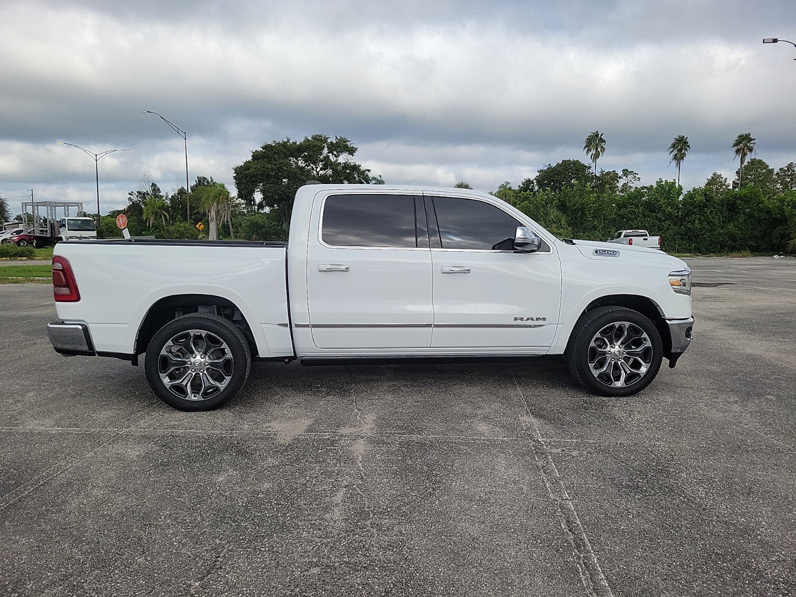 Used 2022 RAM 1500 Limited RWD image 6
