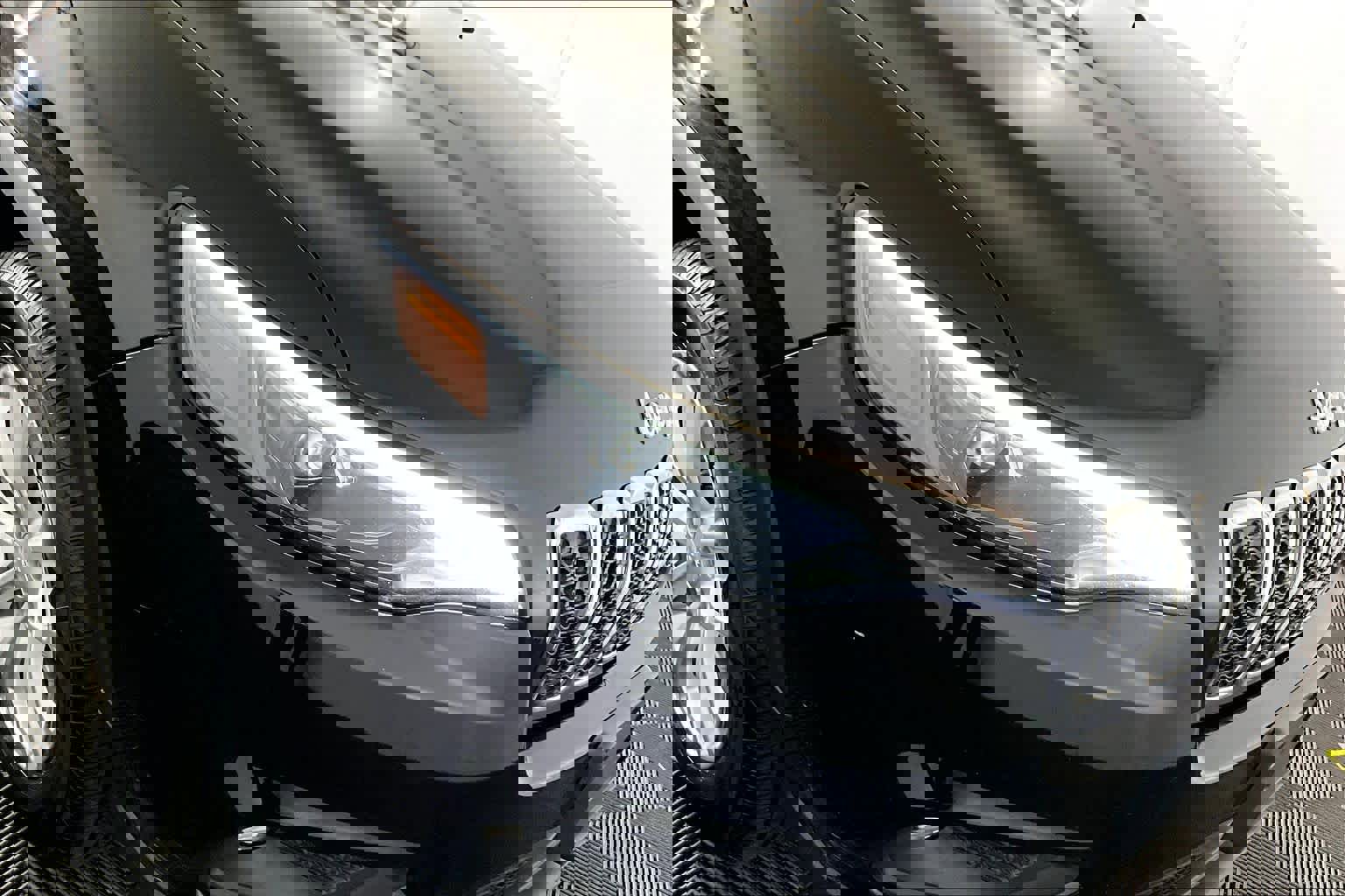 Used 2019 Jeep Cherokee Latitude w/ Popular Appearance Group image 26