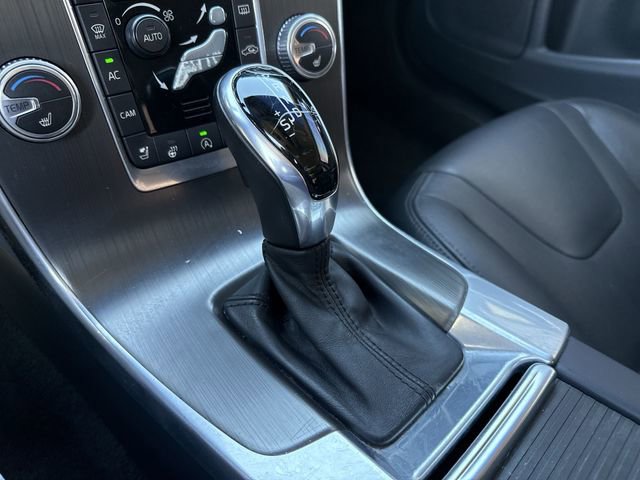 Used 2015 Volvo S60 T5 Platinum image 22