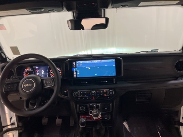 Used 2024 Jeep Wrangler Unlimited Rubicon w/ Technology Group image 29