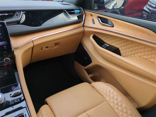 Used 2024 Jeep Grand Cherokee L Summit image 19