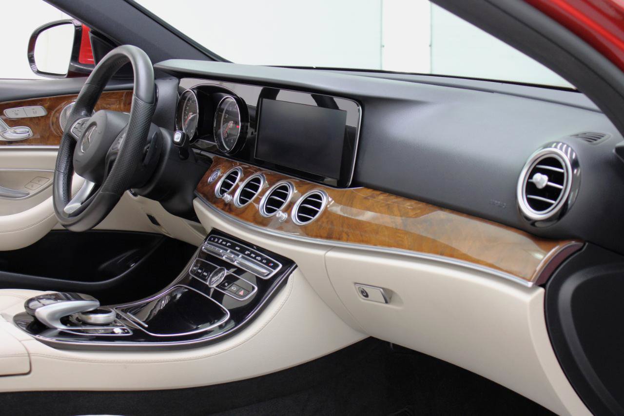 Used 2017 Mercedes-Benz E 300 image 46