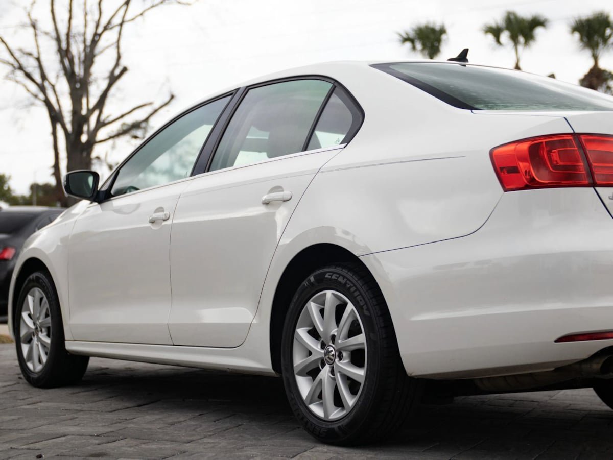 Used 2013 Volkswagen Jetta SE FWD image 8
