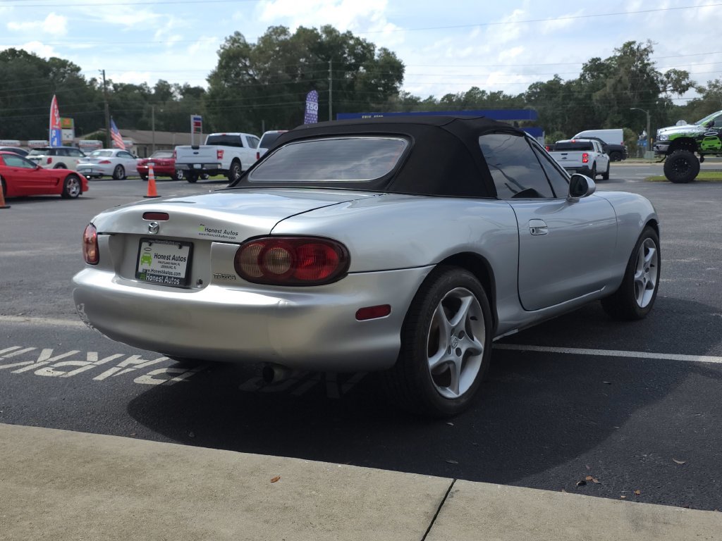 Used 2003 MAZDA MX-5 Miata RWD image 7