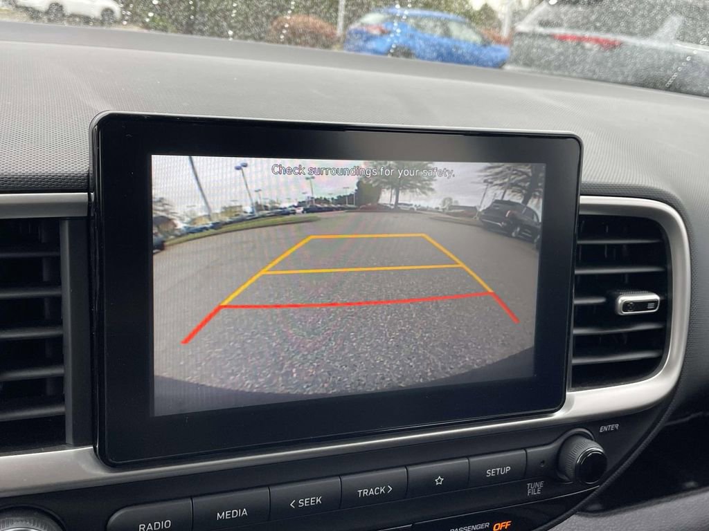 Used 2020 Hyundai Venue SEL image 26