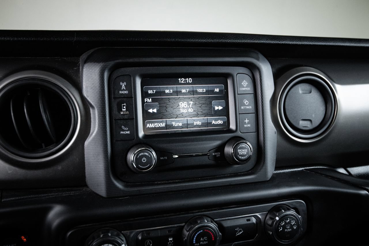 Used 2018 Jeep Wrangler Unlimited Sport AWD/4WD image 18