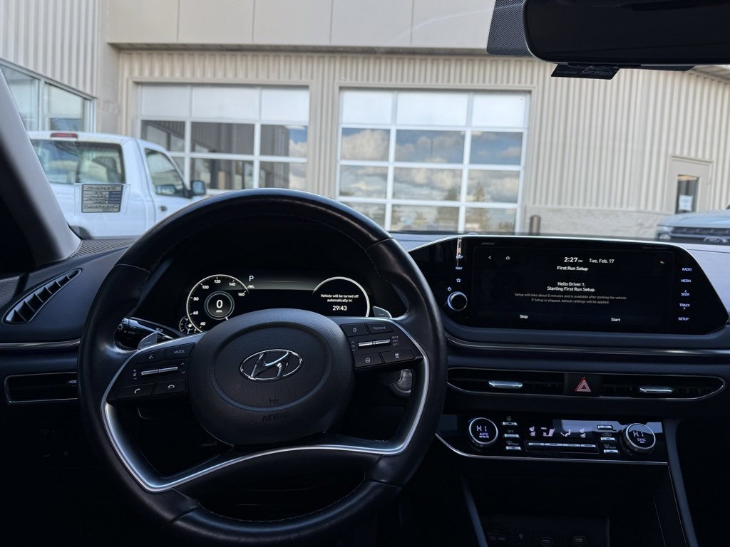 Used 2022 Hyundai Sonata Limited w/ Winter Weather Package image 6