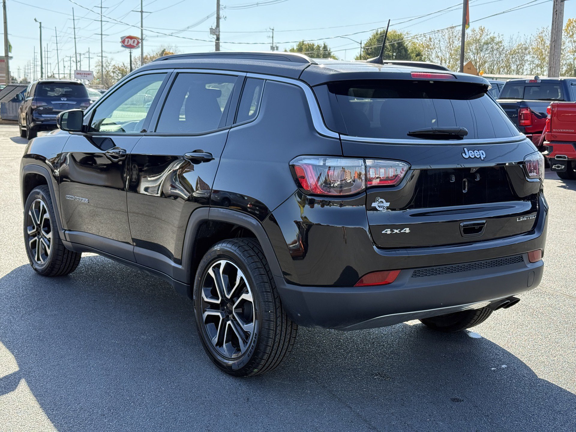 Used 2022 Jeep Compass Limited AWD/4WD image 6