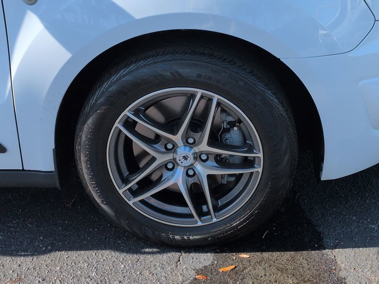 Used 2018 Ford Transit Connect XLT FWD image 11