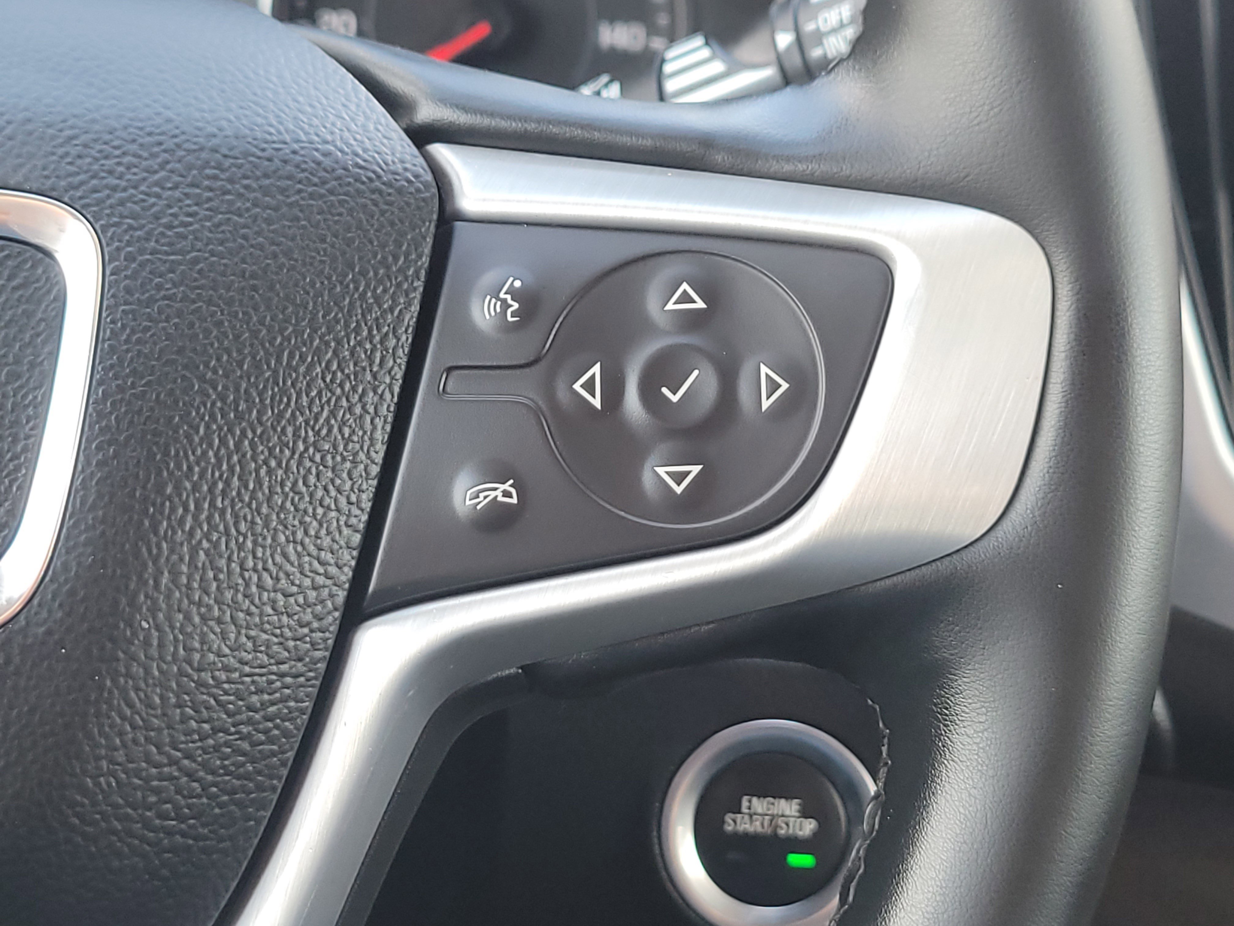 Used 2024 GMC Terrain SLT image 24